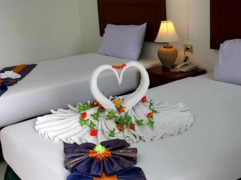 Kamala Beach Inn Пхукет Экстерьер фото